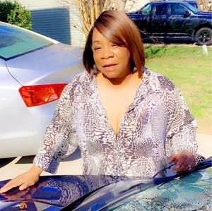 Meet your Posher, Debra